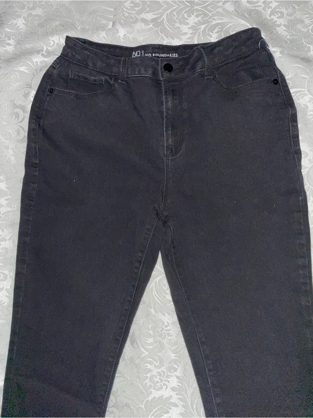 No Boundaries Women's Black Skinny Jeans
